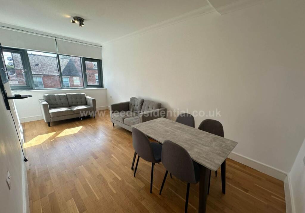 4 bed 1st Floor Flat for rent in Nottingham. From PURPLE FROG ASSET MANAGEMENT LIMITED - Nottingham