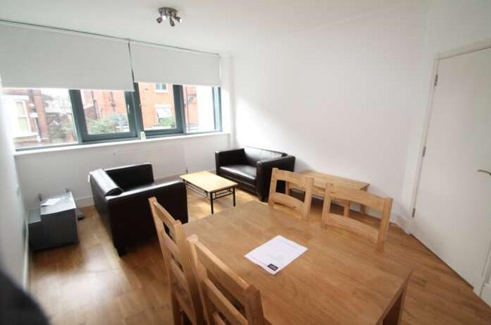 4 bed 1st Floor Flat for rent in Nottingham. From PURPLE FROG ASSET MANAGEMENT LIMITED - Nottingham