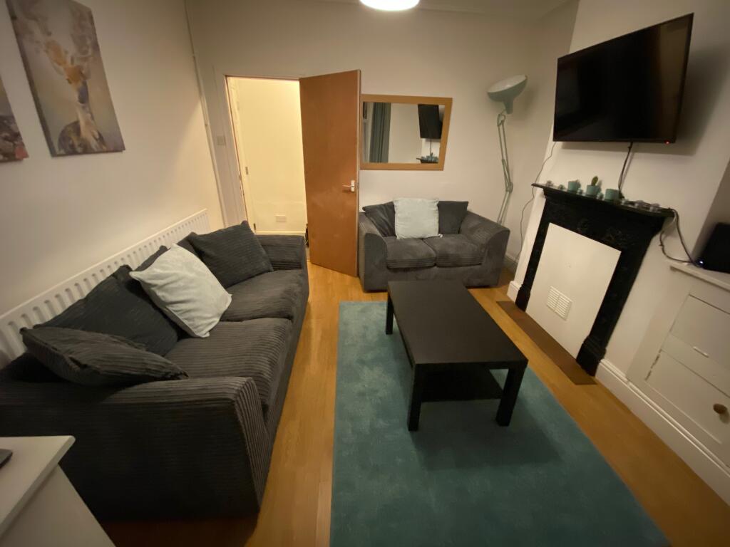 3 bed Detached for rent in Beeston. From PURPLE FROG ASSET MANAGEMENT LIMITED - Nottingham