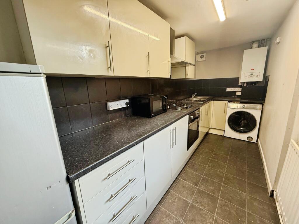 6 bed Detached for rent in Nottingham. From PURPLE FROG ASSET MANAGEMENT LIMITED - Nottingham 6 bed Detached for rent in Nottingham. From PURPLE FROG ASSET MANAGEMENT LIMITED - Nottingham