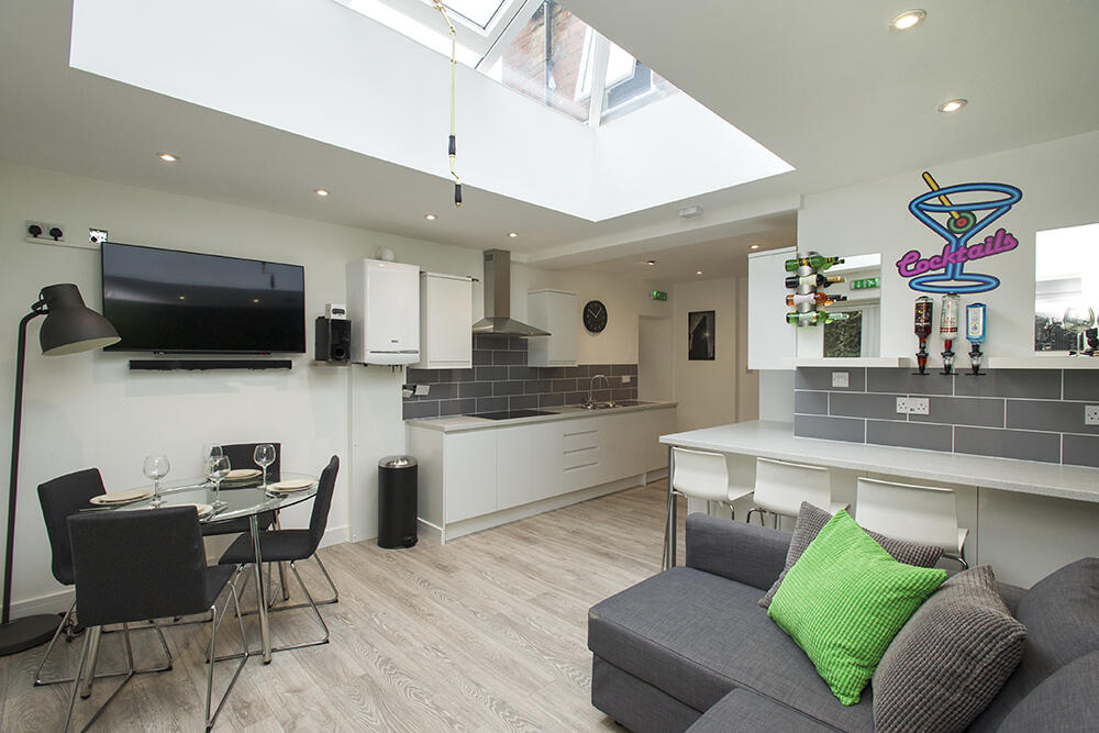 6 bed Detached for rent in Nottingham. From PURPLE FROG ASSET MANAGEMENT LIMITED - Nottingham