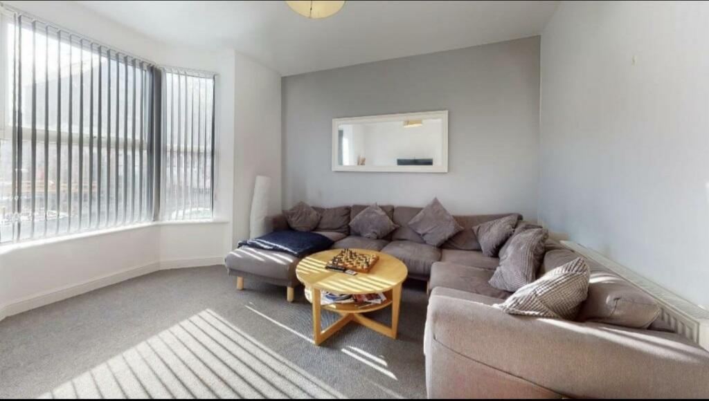 6 bed Detached for rent in Wilford. From PURPLE FROG ASSET MANAGEMENT LIMITED - Nottingham