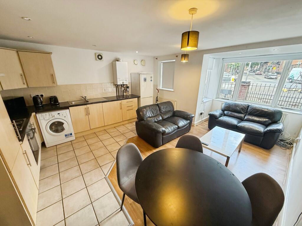 4 bed Detached for rent in Nottingham. From PURPLE FROG ASSET MANAGEMENT LIMITED - Nottingham