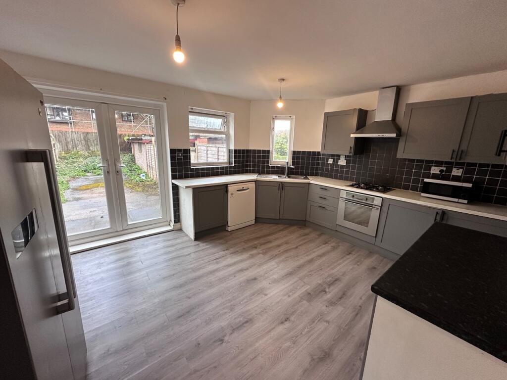 4 bed Detached for rent in Strelley. From PURPLE FROG ASSET MANAGEMENT LIMITED - Nottingham 4 bed Detached for rent in Strelley. From PURPLE FROG ASSET MANAGEMENT LIMITED - Nottingham