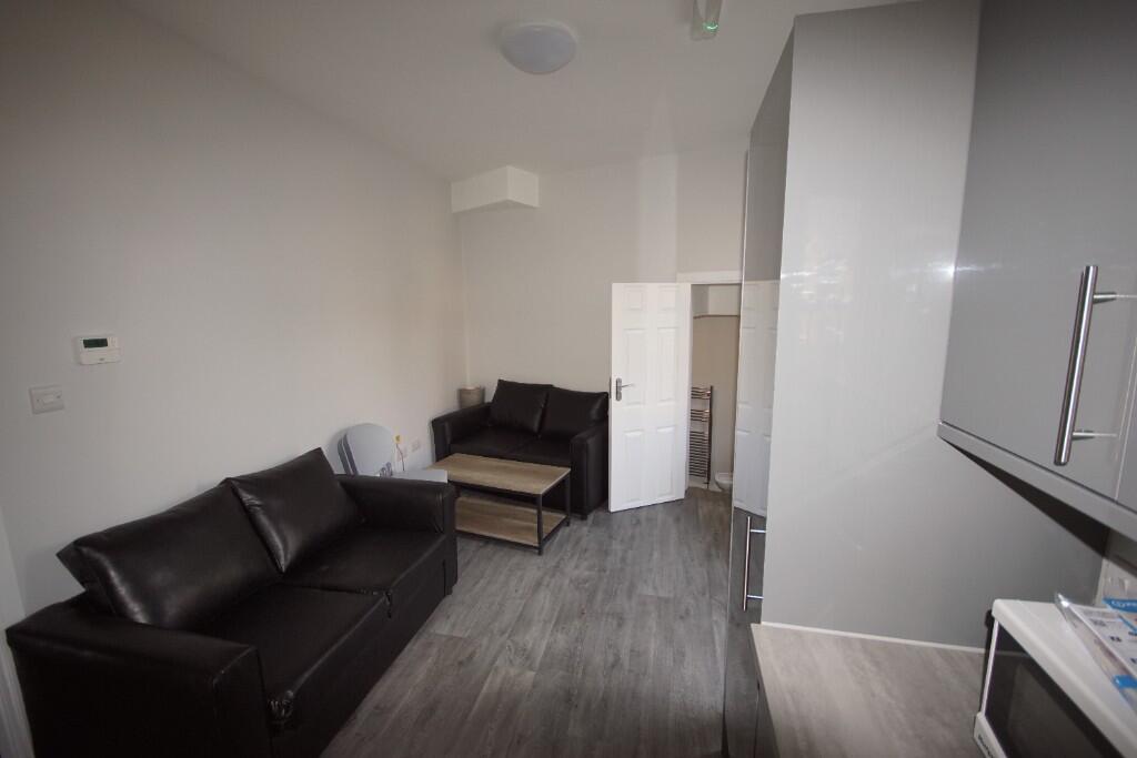 2 bed 1st Floor Flat for rent in Bristol. From PJ Reynolds - Bristol