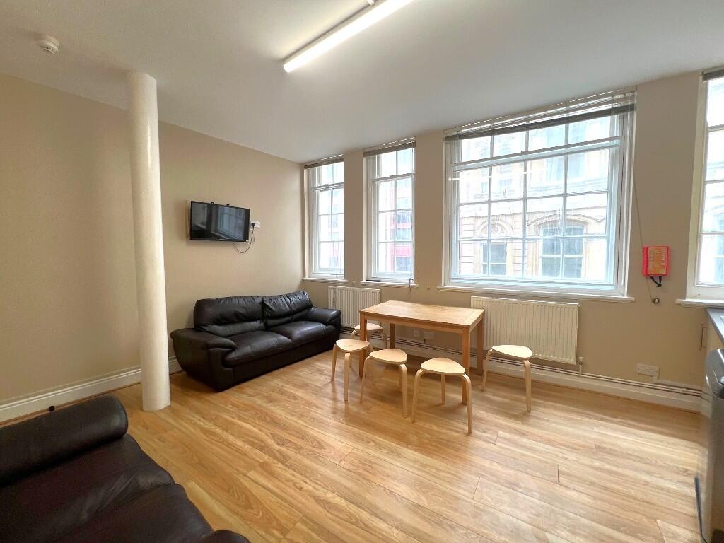 5 bed 1st Floor Flat for rent in Bristol. From PJ Reynolds - Bristol