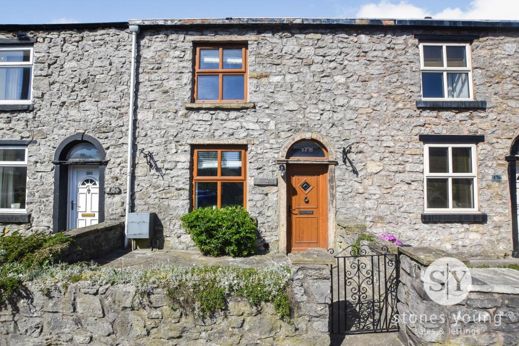 2 bed Mid Terraced House for rent in Clitheroe. From Stones Young Estate and Letting Agents - Blackburn