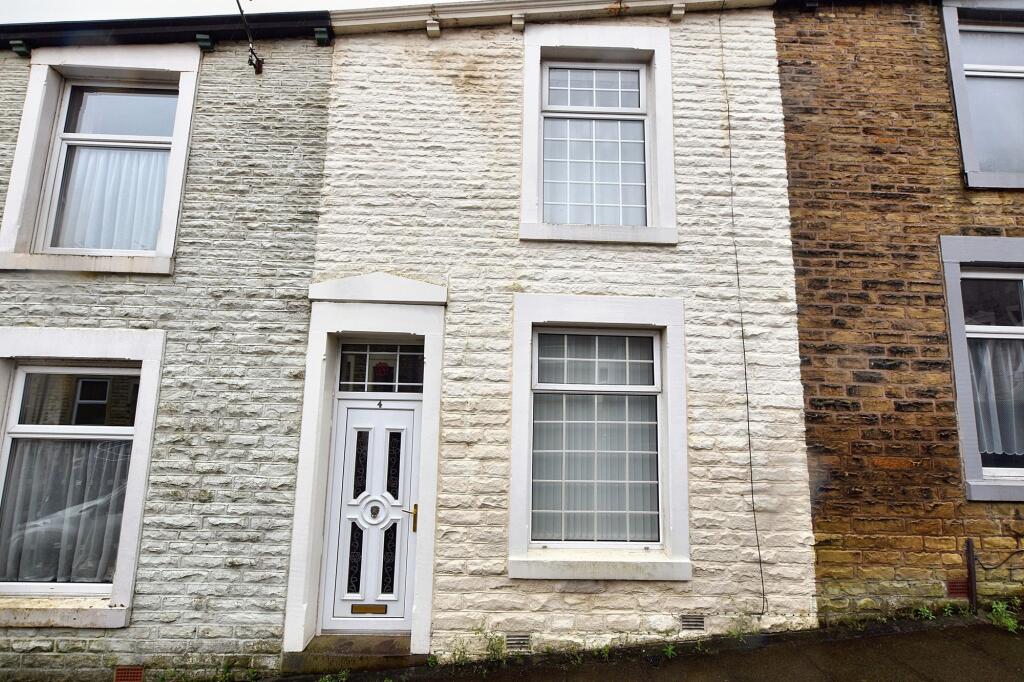 2 bed Mid Terraced House for rent in Great Harwood. From Stones Young Estate and Letting Agents - Blackburn