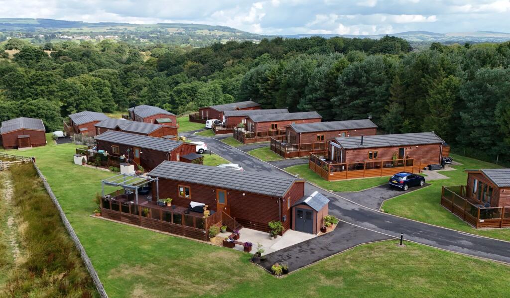 2 bed Park home for rent in Old Langho. From Stones Young Estate and Letting Agents - Blackburn