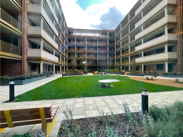 1 bed Apartment for rent in Deptford. From Robinson Farwood Associates