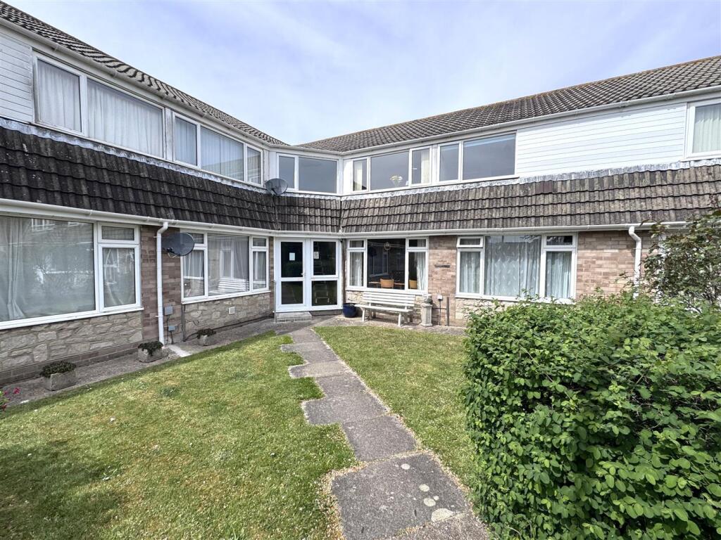 1 bed 1st Floor Flat for rent in Gosport. From Eckersley White - Lee-On-The-Solent