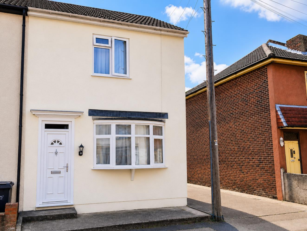 3 bed End of Terrace for rent in Gosport. From Eckersley White - Lee-On-The-Solent