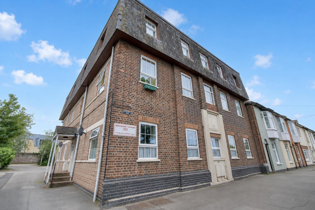 2 bed Annexe for rent in Gosport. From Eckersley White - Lee-On-The-Solent 2 bed Annexe for rent in Gosport. From Eckersley White - Lee-On-The-Solent