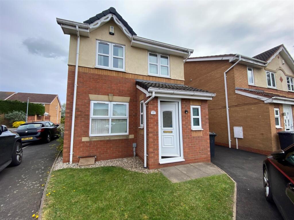 3 bed Link detached for rent in Hawkesbury. From Archer Bassett - Coventry