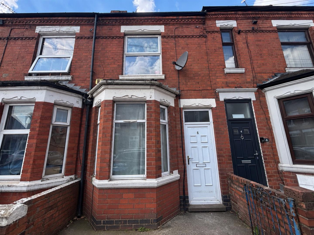 3 bed Mid Terraced House for rent in Coventry. From Archer Bassett - Coventry
