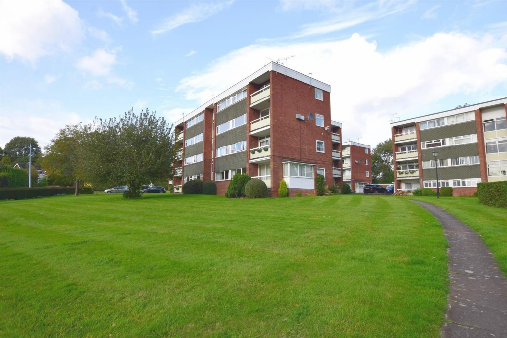 2 bed 1st Floor Flat for rent in Allesley Green. From Archer Bassett - Coventry 2 bed 1st Floor Flat for rent in Allesley Green. From Archer Bassett - Coventry