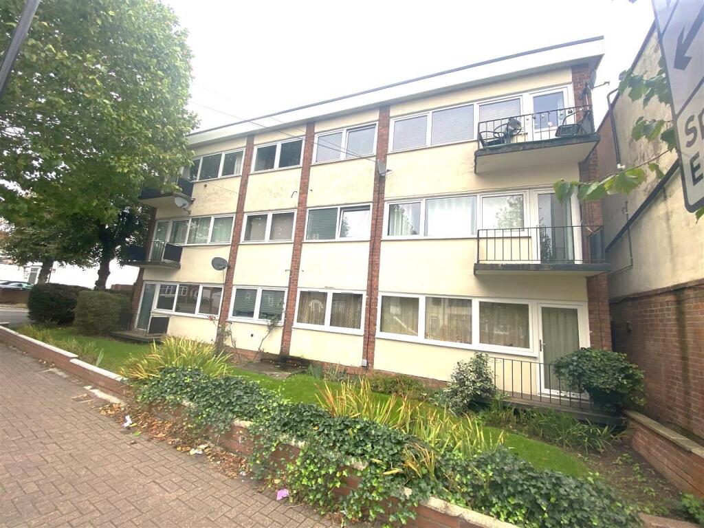 2 bed 1st Floor Flat for rent in Hawkesbury. From Archer Bassett - Coventry