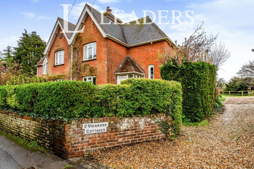 2 bed Cottage for rent in North Mundham. From Leaders - Cichester