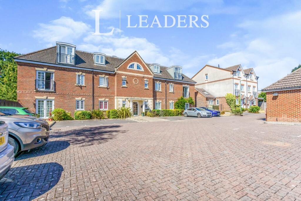 2 bed 1st Floor Flat for rent in Chichester. From Leaders - Cichester