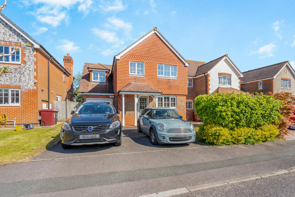 4 bed Detached for rent in Chichester. From Leaders - Cichester