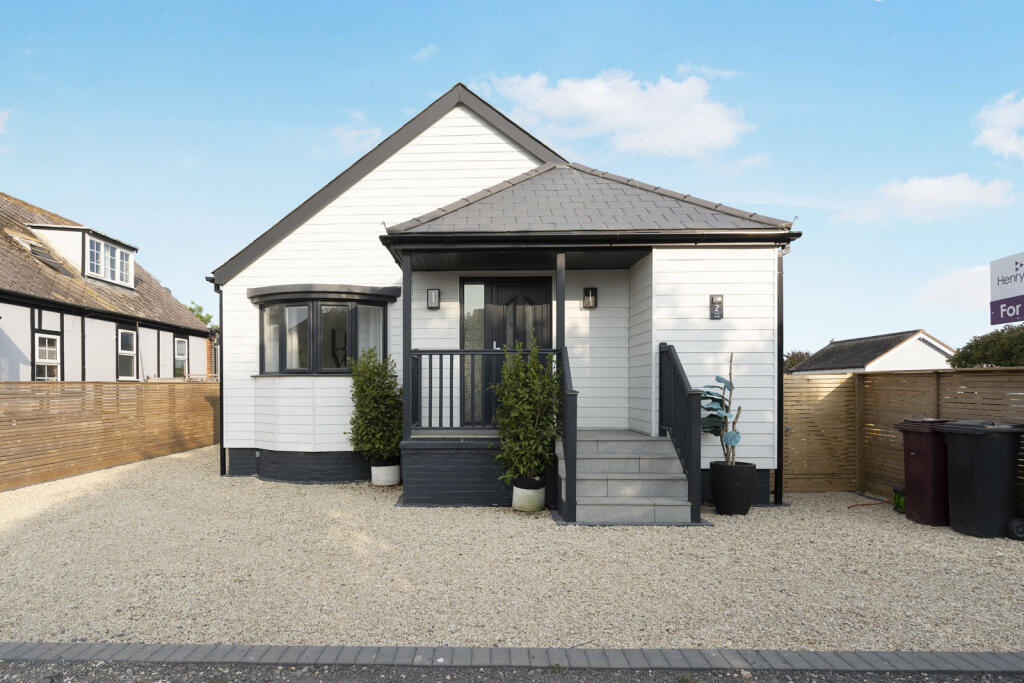 4 bed Detached for rent in Selsey. From Leaders - Cichester 4 bed Detached for rent in Selsey. From Leaders - Cichester