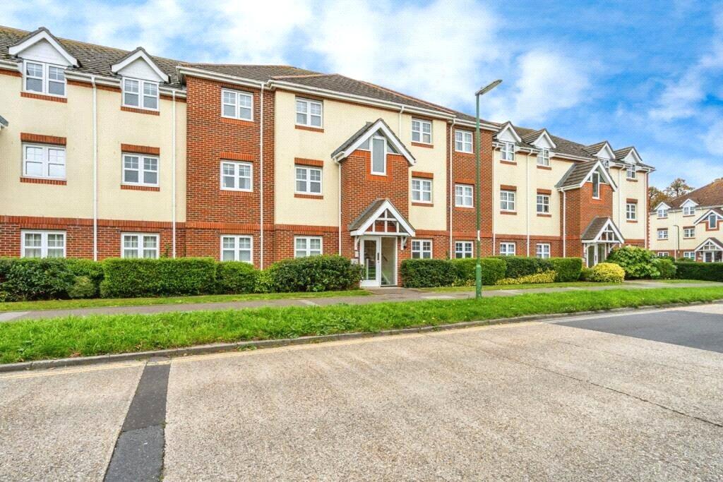 2 bed 1st Floor Flat for rent in Chichester. From Leaders - Cichester 2 bed 1st Floor Flat for rent in Chichester. From Leaders - Cichester