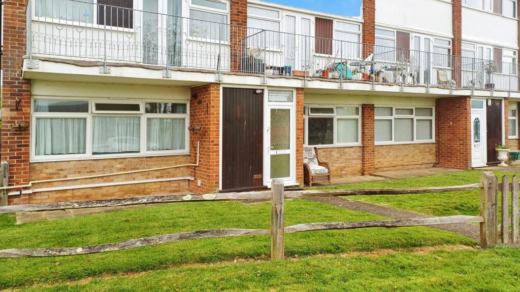 2 bed Flat for rent in Pagham. From Leaders - Bognor