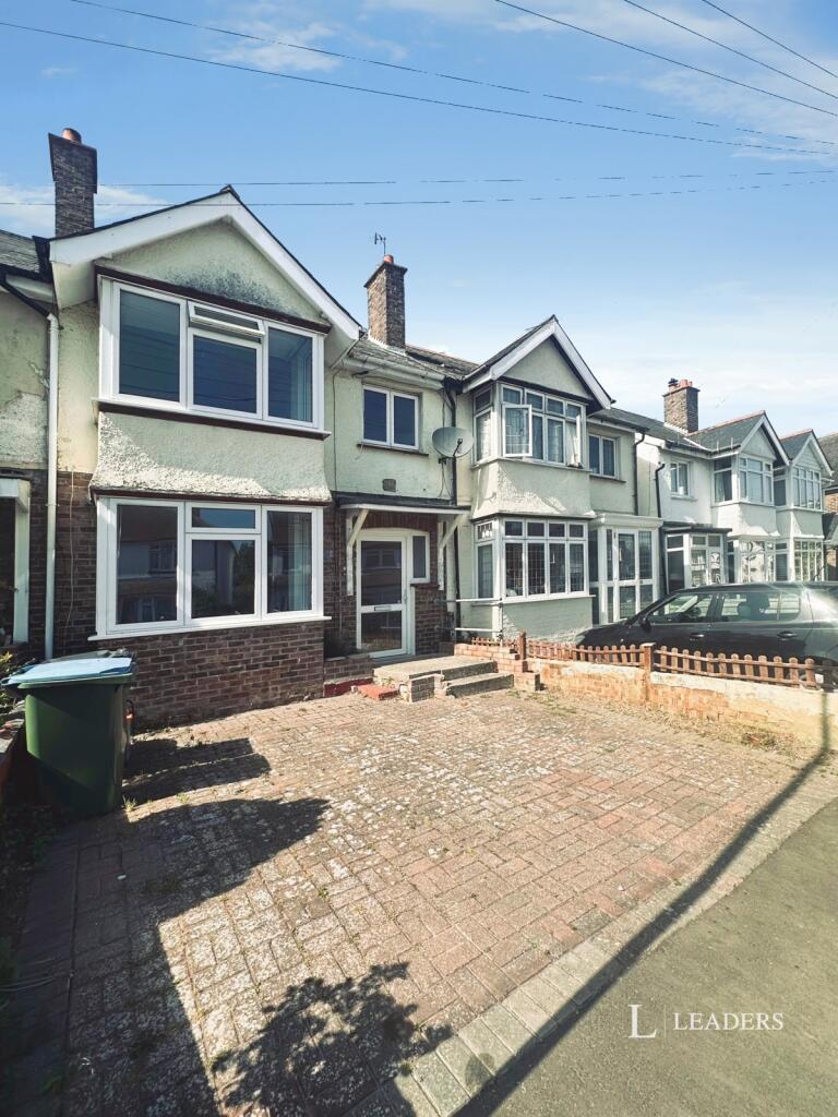 3 bed Mid Terraced House for rent in Bognor Regis. From Leaders Sales - Bognor Regis