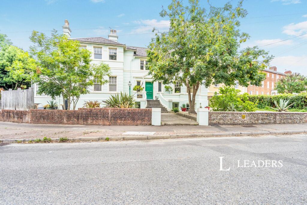 3 bed 1st Floor Flat for rent in Bognor Regis. From Leaders Sales - Bognor Regis