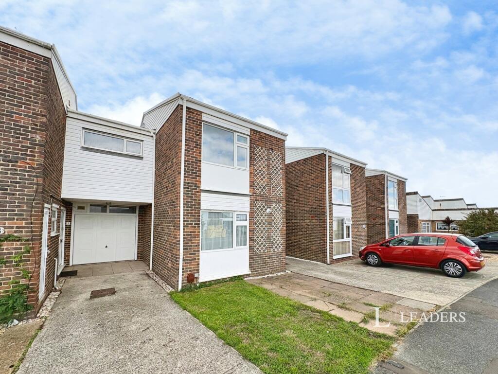 3 bed Mid Terraced House for rent in Pagham. From Leaders Sales - Bognor Regis 3 bed Mid Terraced House for rent in Pagham. From Leaders Sales - Bognor Regis