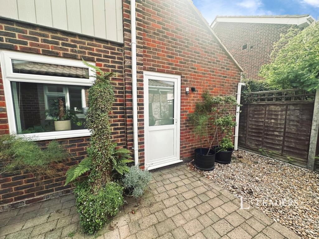 1 bed Detached for rent in Flansham. From Leaders Sales - Bognor Regis