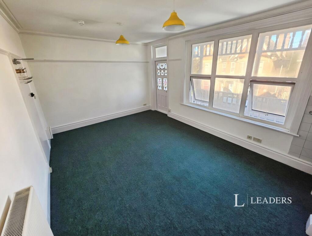 1 bed Detached for rent in Bognor Regis. From Leaders Sales - Bognor Regis