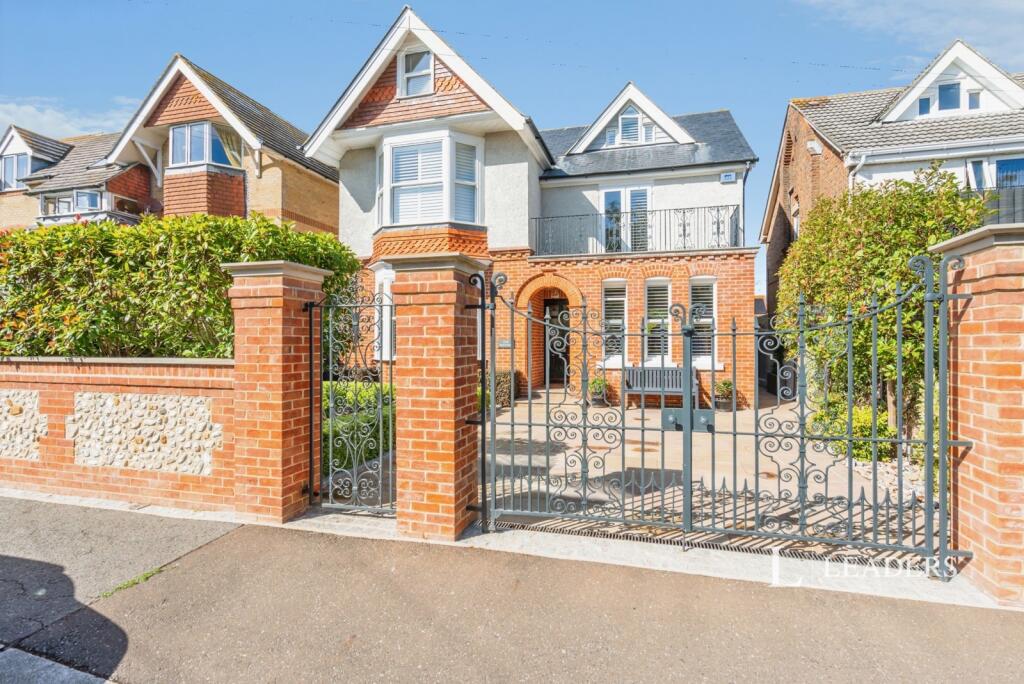 6 bed Detached for rent in Bognor Regis. From Leaders Sales - Bognor Regis