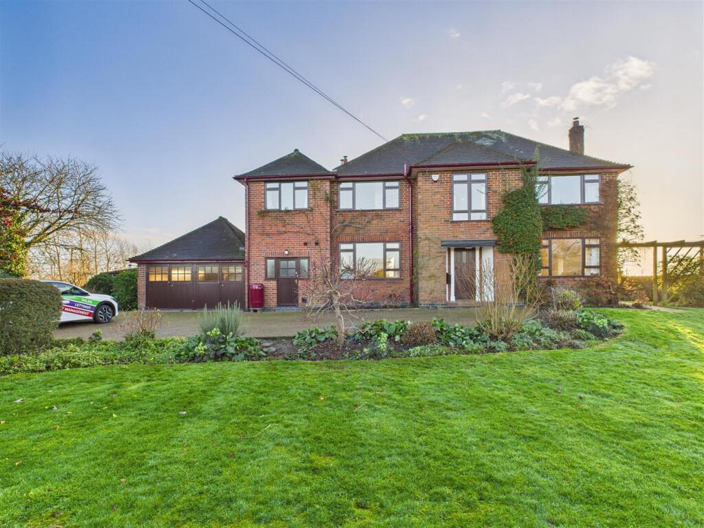 6 bed Detached for rent in Rugby. From Archer Bassett - Rugby
