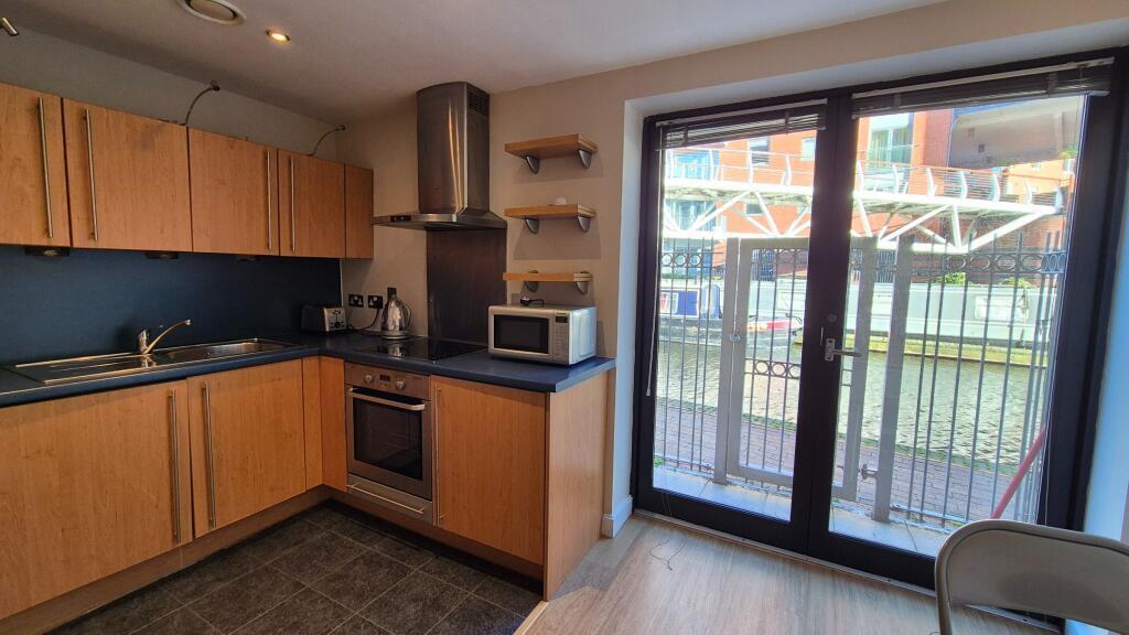 4 bed Studio for rent in Birmingham. From Places - Birmingham 4 bed Studio for rent in Birmingham. From Places - Birmingham