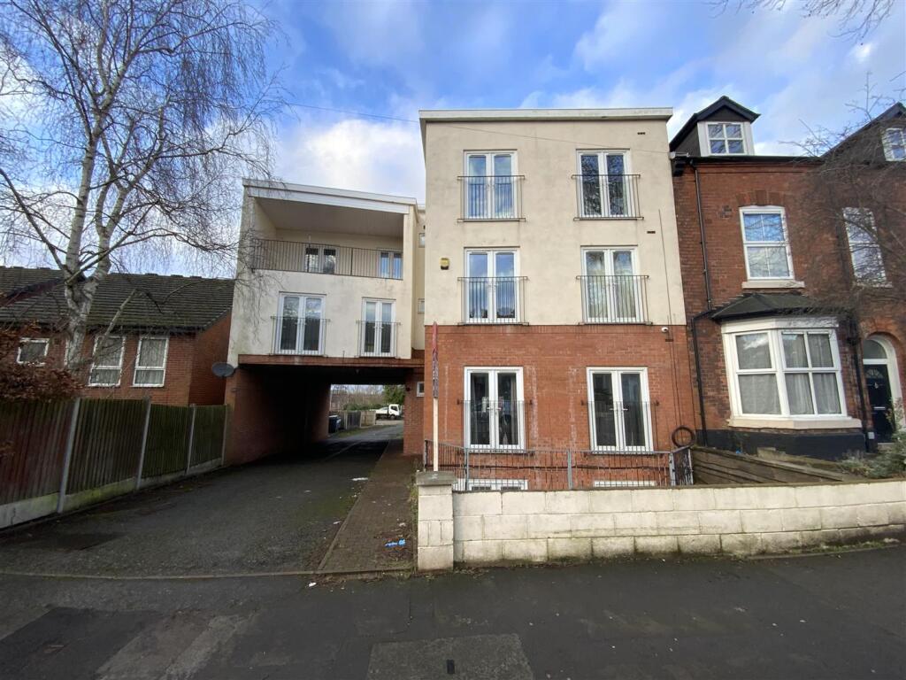 2 bed 1st Floor Flat for rent in Water Orton. From Archer Bassett - Acocks Green