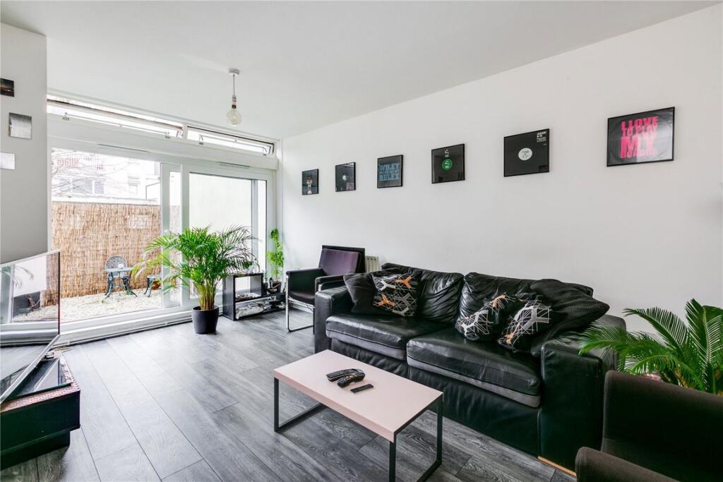 1 bed 1st Floor Flat for rent in Clapham. From Marsh & Parsons - Clapham