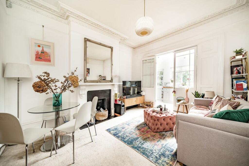 1 bed 1st Floor Flat for rent in Clapham. From Marsh & Parsons - Clapham