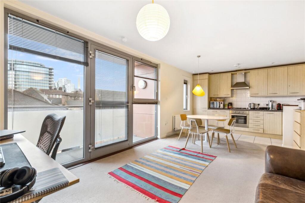 1 bed 1st Floor Flat for rent in London. From Marsh & Parsons - Clapham