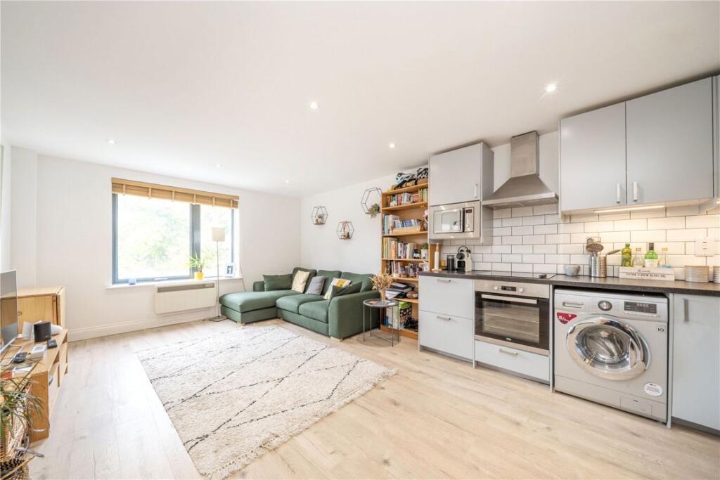1 bed 1st Floor Flat for rent in Clapham. From Marsh & Parsons - Clapham