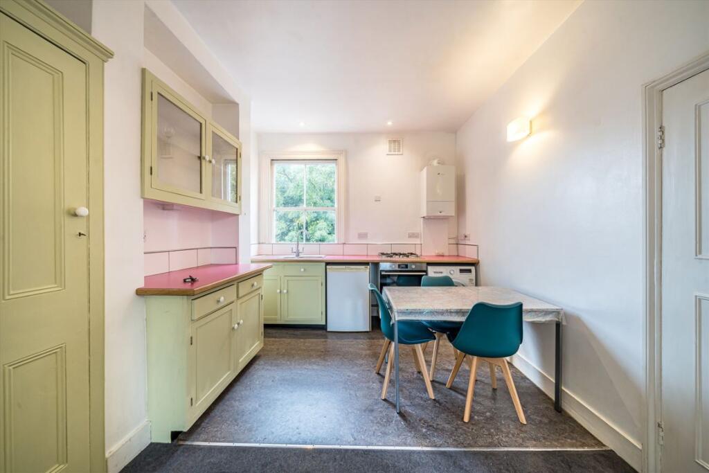 2 bed 1st Floor Flat for rent in Clapham. From Marsh & Parsons - Clapham