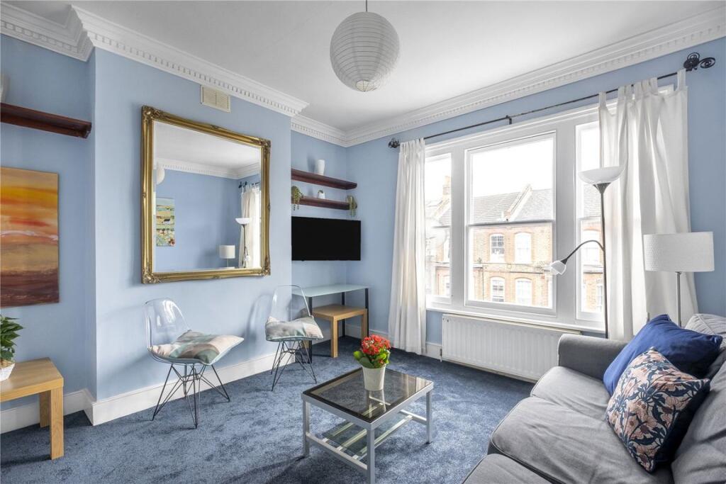 3 bed 1st Floor Flat for rent in Clapham. From Marsh & Parsons - Clapham