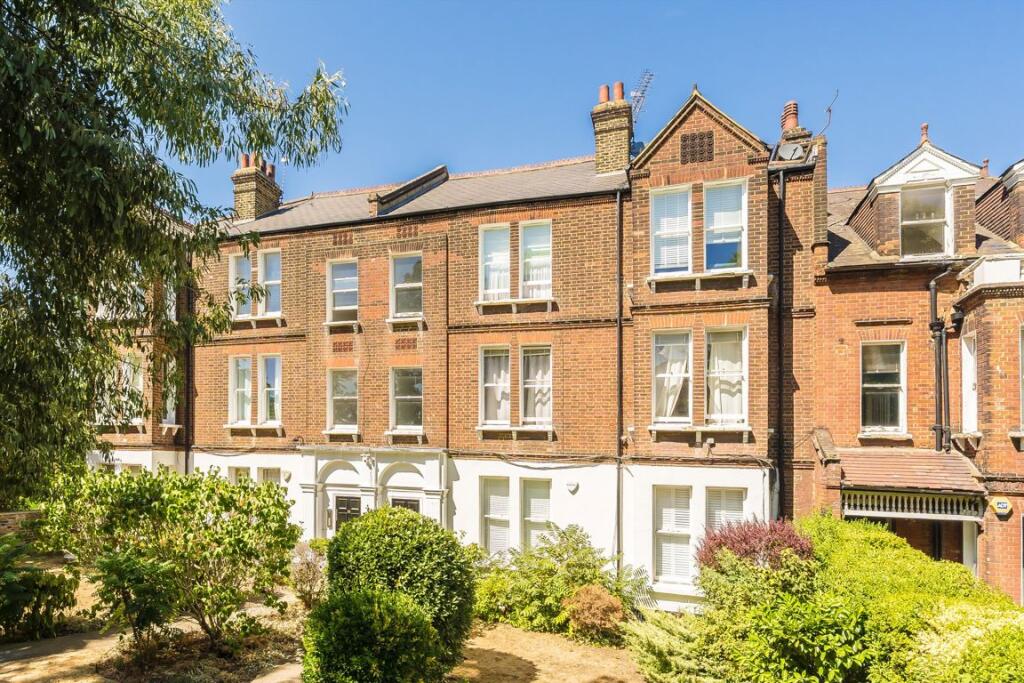 1 bed 1st Floor Flat for rent in London. From Marsh & Parsons - Clapham