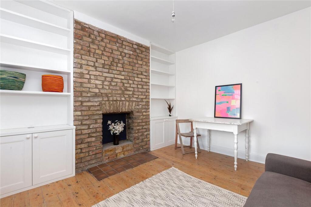 2 bed 1st Floor Flat for rent in London. From Marsh & Parsons - Clapham 2 bed 1st Floor Flat for rent in London. From Marsh & Parsons - Clapham
