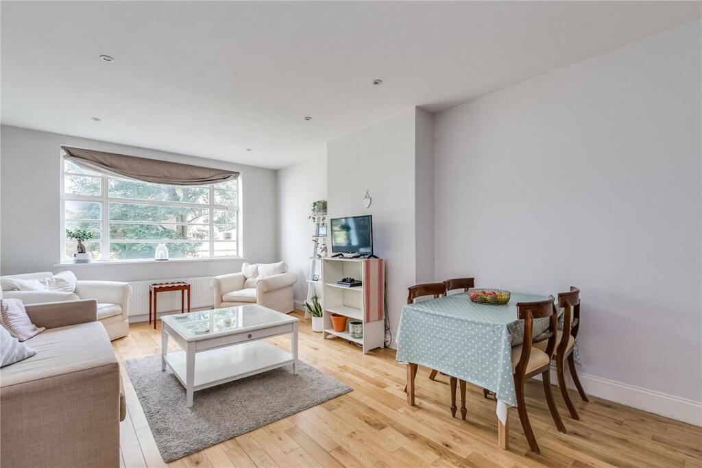 2 bed 1st Floor Flat for rent in London. From Marsh & Parsons - Clapham
