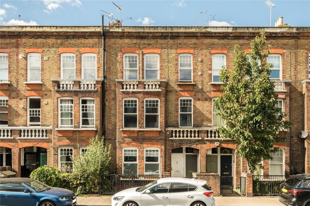 4 bed 1st Floor Flat for rent in London. From Marsh & Parsons - Clapham