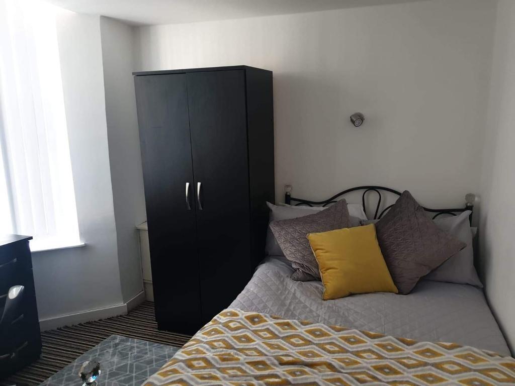 6 bed Mid Terraced House for rent in Liverpool. From Liverpool Student Lettings - Liverpool 6 bed Mid Terraced House for rent in Liverpool. From Liverpool Student Lettings - Liverpool