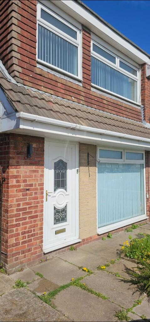 3 bed Semi Detached for rent in Aintree. From Liverpool Student Lettings - Liverpool