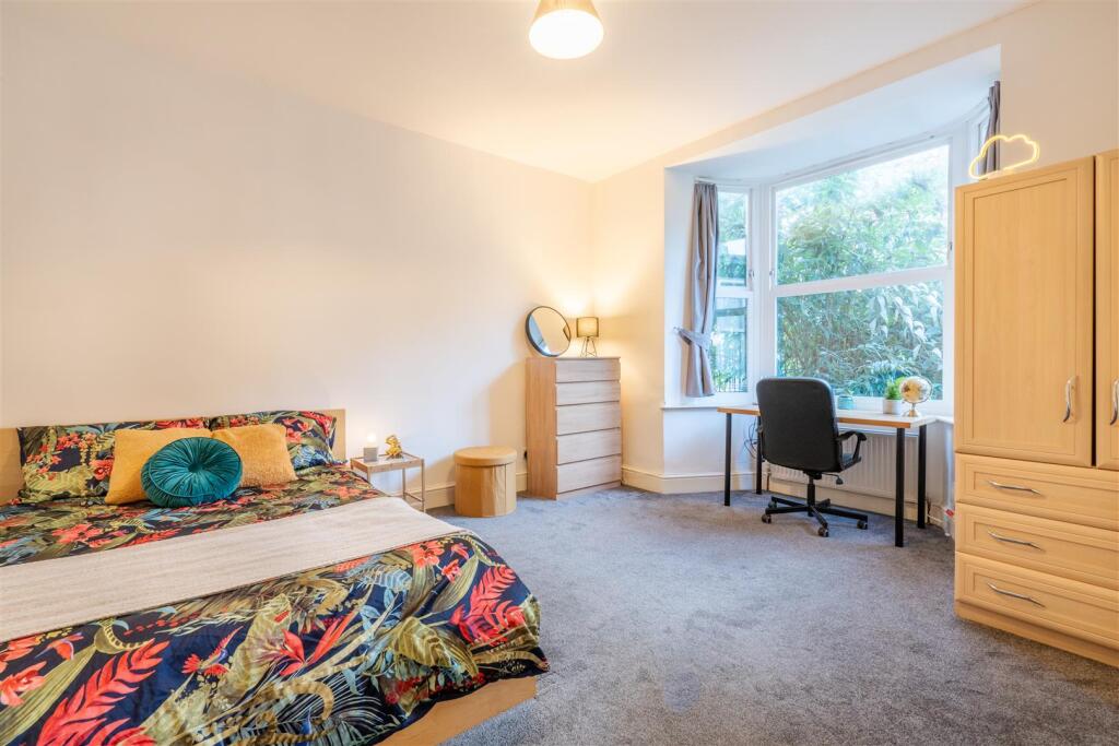 4 bed Detached for rent in Sheffield. From Broomhill Property Shop - Sheffield 4 bed Detached for rent in Sheffield. From Broomhill Property Shop - Sheffield