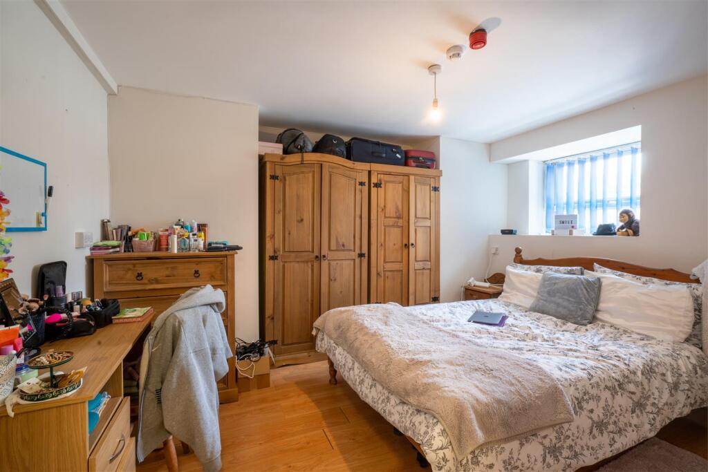 1 bed 1st Floor Flat for rent in Sheffield. From Broomhill Property Shop - Sheffield 1 bed 1st Floor Flat for rent in Sheffield. From Broomhill Property Shop - Sheffield
